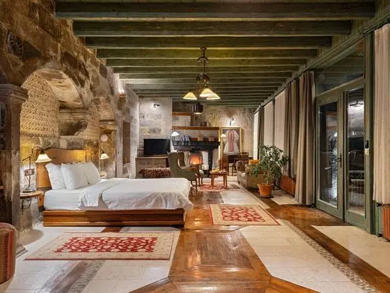 Presidential Suite,Vadi Manzaralı,Küvetli ve Şömineli