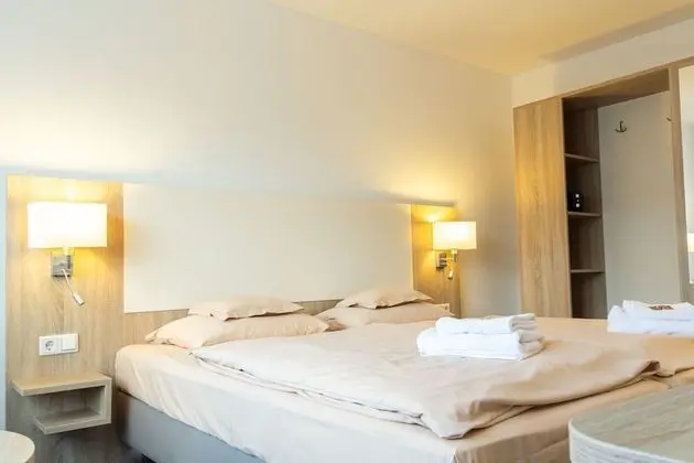 Tek Büyük veya İki Ayrı Yataklı Oda