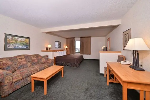 Standard Süit, 1 En Büyük (King) Boy Yatak ve Çekyat (Twin or Full Sofa Bed, Outside Access)
