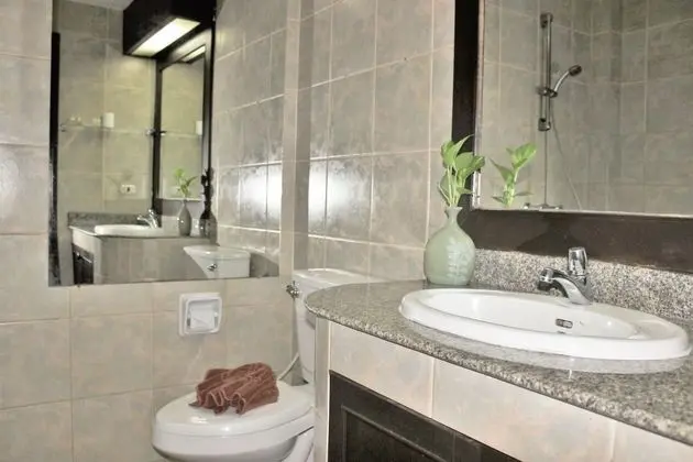 1 Çift Kişilik Veya 2 Tek Kişilik Yatak Superior Pool View