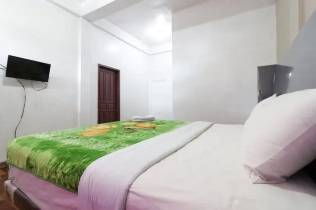 Family Room Connecting