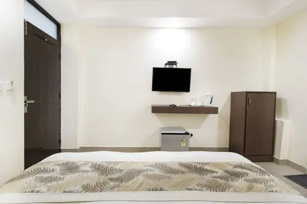 Premium Tek Büyük Yataklı Oda