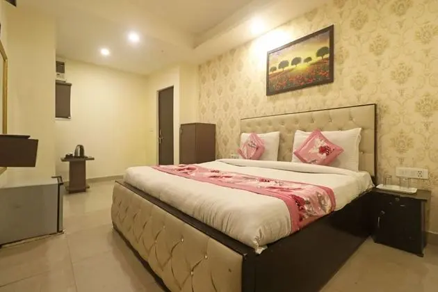 Premium Tek Büyük Yataklı Oda