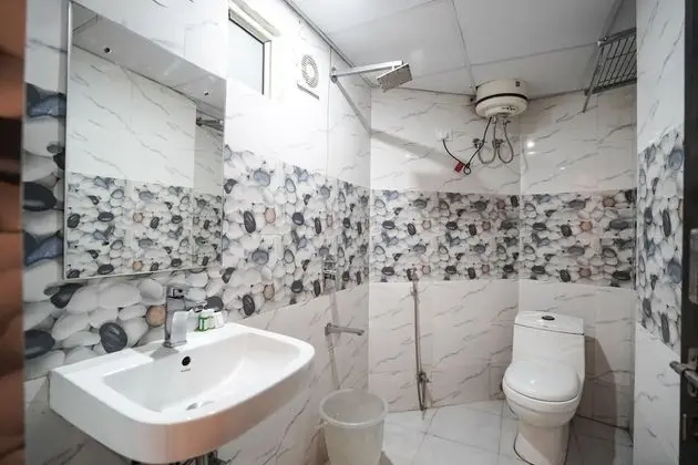 Premium Tek Büyük Yataklı Oda