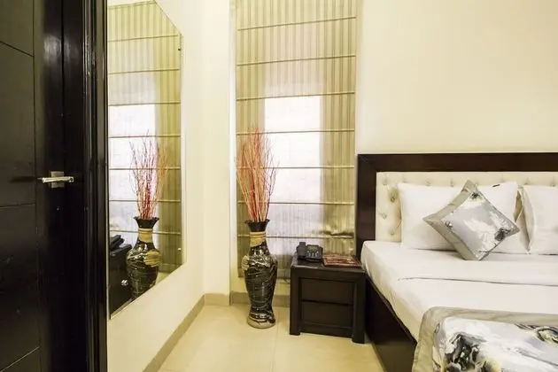 Premium Tek Büyük Yataklı Oda