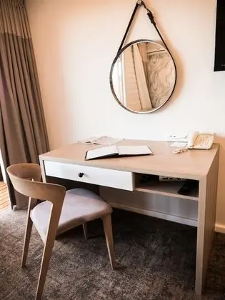 Luxury Tek Büyük Yataklı Oda, Denize Bakan