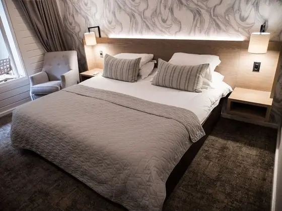 Luxury Tek Büyük Yataklı Oda (Non Sea facing)