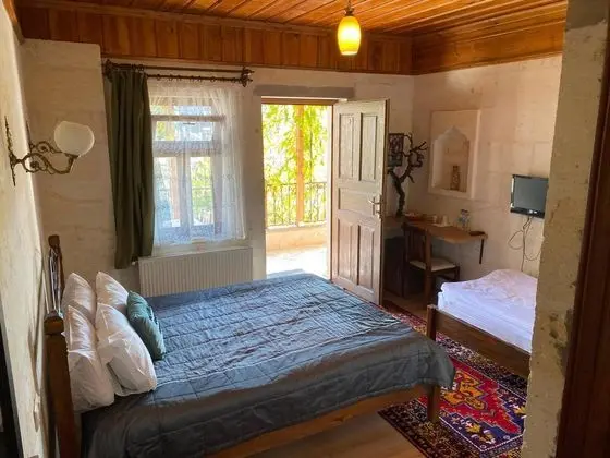 Deluxe Oda,Bahçe Manzaralı,Balkonlu