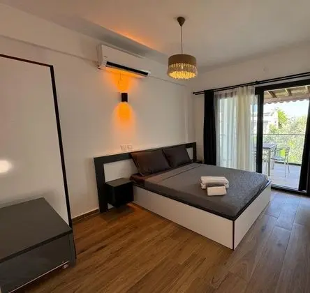 2+1 Daire, Bahçe Manzaralı, Teraslı