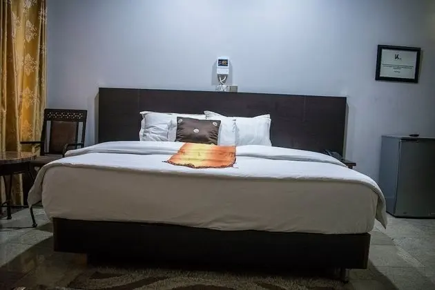 Deluxe Tek Büyük Yataklı Oda