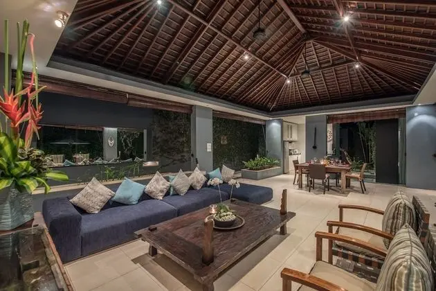 Villa, 2 Yatak Odası, Kişiye Özel Havuzlu, Havuz Manzaralı