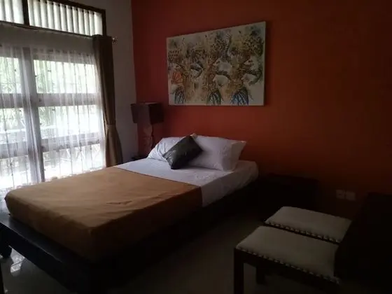 Standard Tek Büyük Yataklı Oda