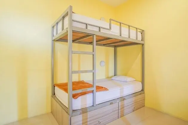 Basic Ortak Ranzalı Oda