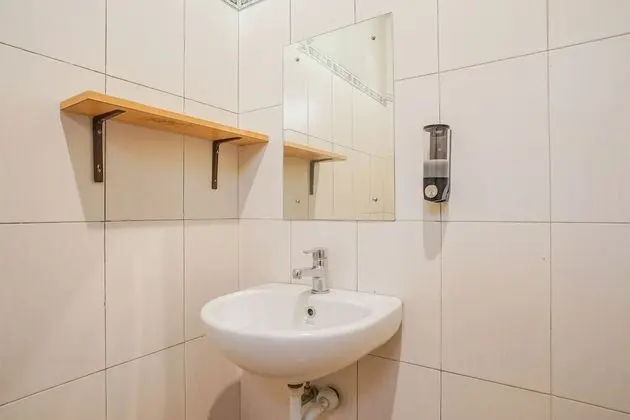 Basic Ortak Ranzalı Oda, Sadece kadınlar için
