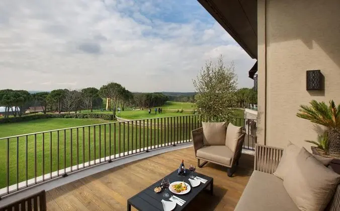 Garden Suite, Golf Manzaralı, Teraslı