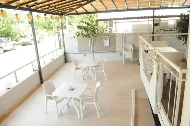 Balkonlu Standart çift kişilik oda