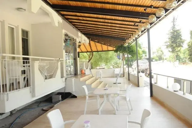 Balkonlu Standart çift kişilik oda