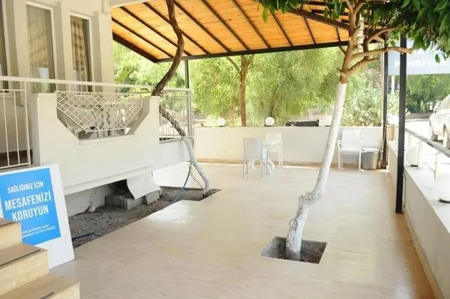 Balkonlu Standart çift kişilik oda