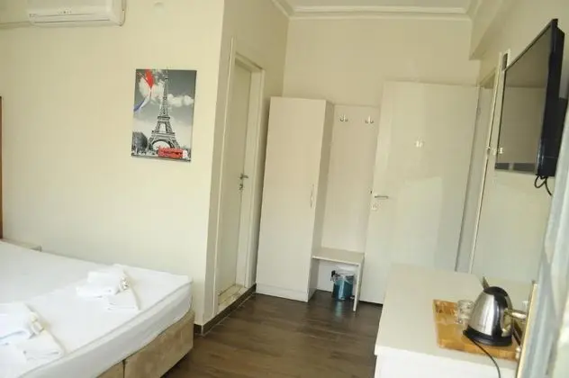 Balkonlu Standart çift kişilik oda