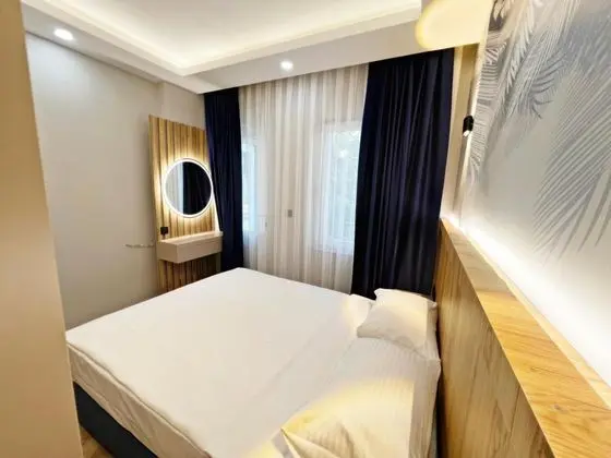 https://images.odamax.com/img/1024x768/odamax/image/upload/KEMER_SUNRISE_SUIT_202505311636341_IMG_8182.JPG