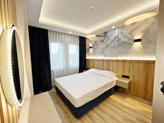 https://images.odamax.com/img/1024x768/odamax/image/upload/KEMER_SUNRISE_SUIT_202505311636413_IMG_8278.JPG