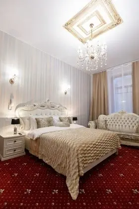 Premium Tek Büyük Yataklı Oda