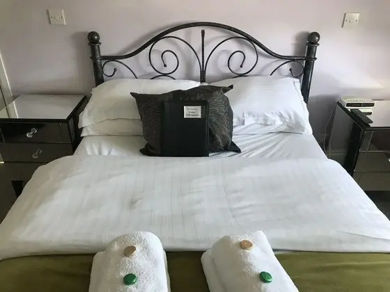 Tek Büyük Yataklı Oda