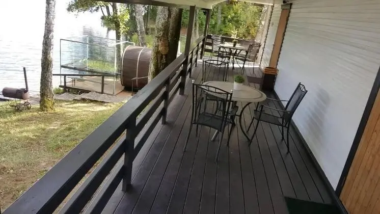 Family Kır Evi, Sigara İçilmez, Göl Manzaralı