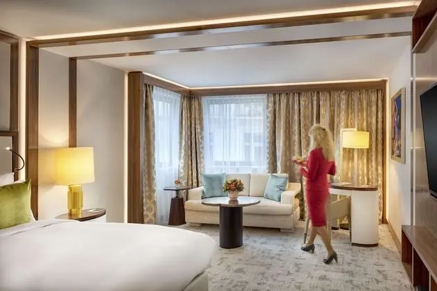 Deluxe Ağaç Ev, Manzaralı (Grand Deluxe Fashion Street View)