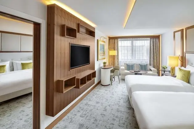 Deluxe Ağaç Ev, Manzaralı (Grand Deluxe Fashion Street View)