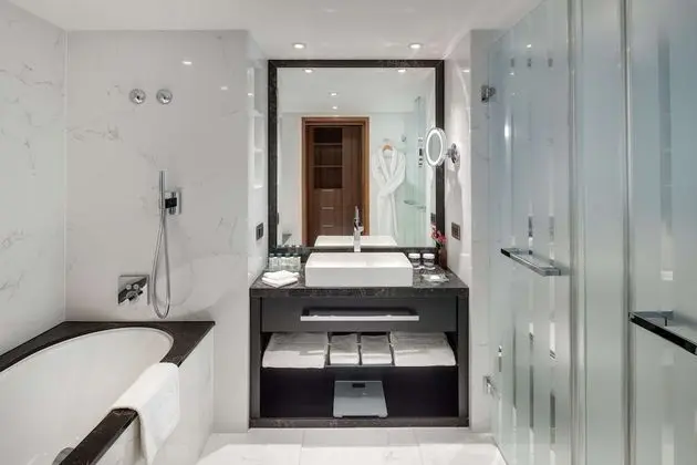 Deluxe Ağaç Ev, Manzaralı (Grand Deluxe Fashion Street View)