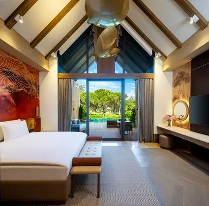 https://images.etstur.com/imgproxy/resize/2560x1440/files/images/hotelImages/etsrooms/623/Kempinski_Hotel_The_Dome_20240812152737_1.jpg