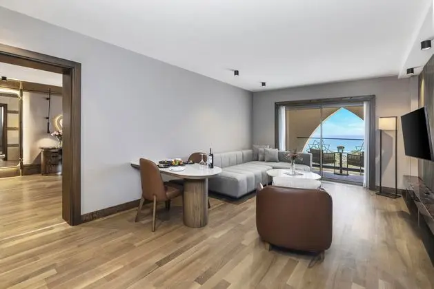 https://images.etstur.com/imgproxy/resize/2560x1440/files/images/hotelImages/etsrooms/623/Kempinski_Hotel_The_Dome_20240812152818_4.jpg