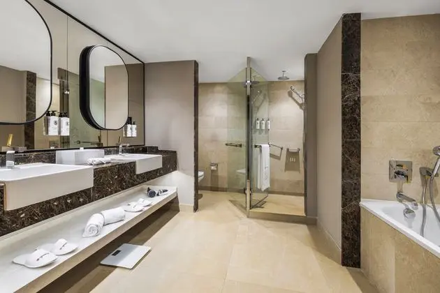 https://images.etstur.com/imgproxy/resize/2560x1440/files/images/hotelImages/etsrooms/623/Kempinski_Hotel_The_Dome_20240812152818_5.jpg