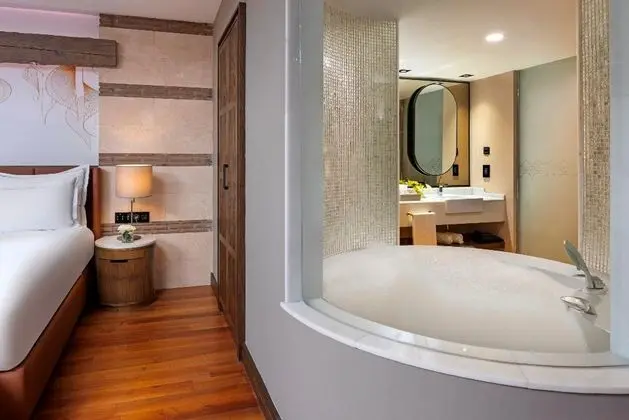 https://images.etstur.com/imgproxy/resize/2560x1440/files/images/hotelImages/etsrooms/623/Kempinski_Hotel_The_Dome_20250526130441_4.jpg