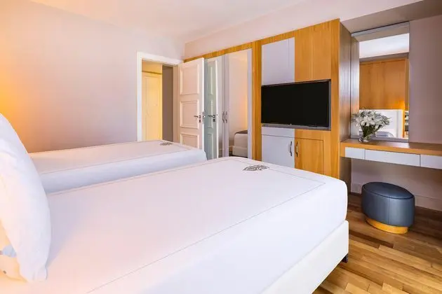 https://images.etstur.com/imgproxy/resize/2560x1440/files/images/hotelImages/etsrooms/623/Kempinski_Hotel_The_Dome_20250626094556_2.jpg
