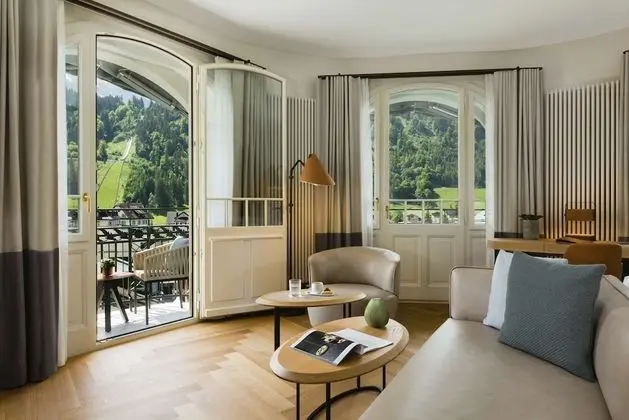 Belle Epoque Room
