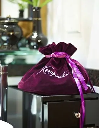 Deluxe Oda, 1 En Büyük (King) Boy Yatak (Grand)