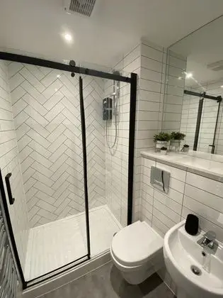 Luxury Apart Daire, Banyolu/Duşlu