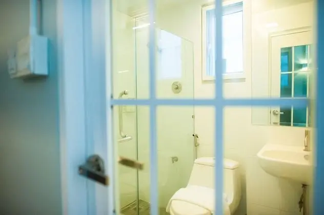 Deluxe Twin Bedroom