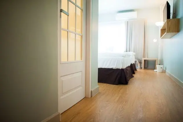 Superior Twin Bedroom