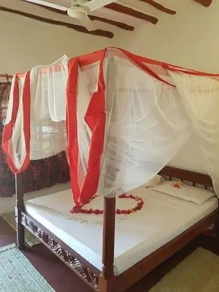 Üç Kişilik Oda