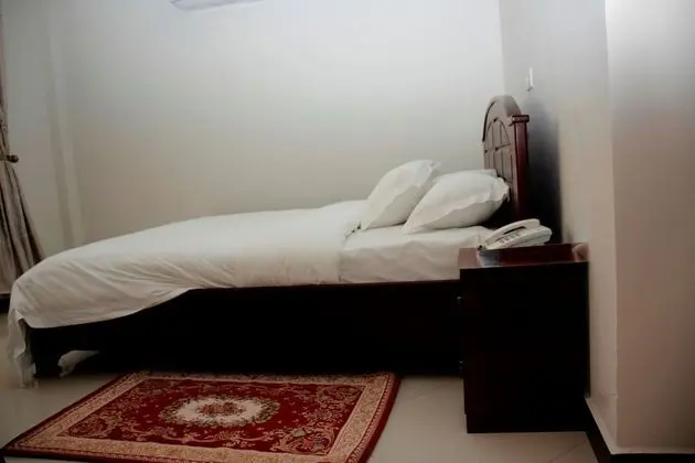 Tek Büyük Yataklı Oda