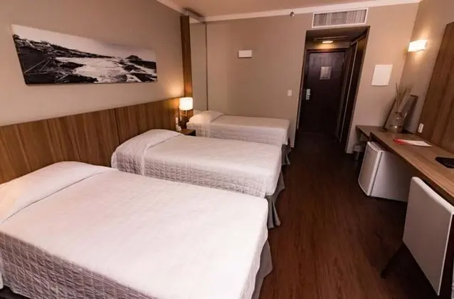 Deluxe Üç Kişilik Oda