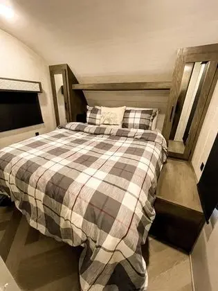 Karavan (Kennedy Kamp @ Branson View Campgroun)