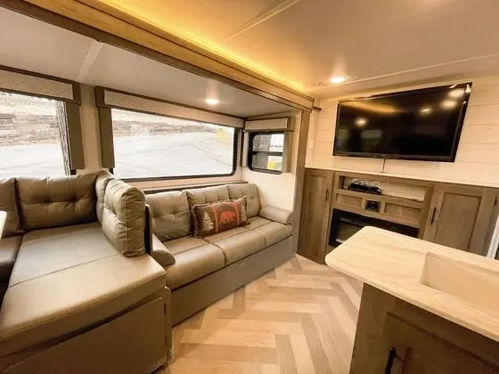 Karavan (Kennedy Kamp @ Branson View Campgroun)