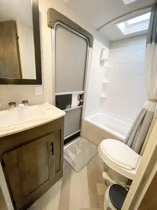 Karavan (Kennedy Kamp @ Branson View Campgroun)