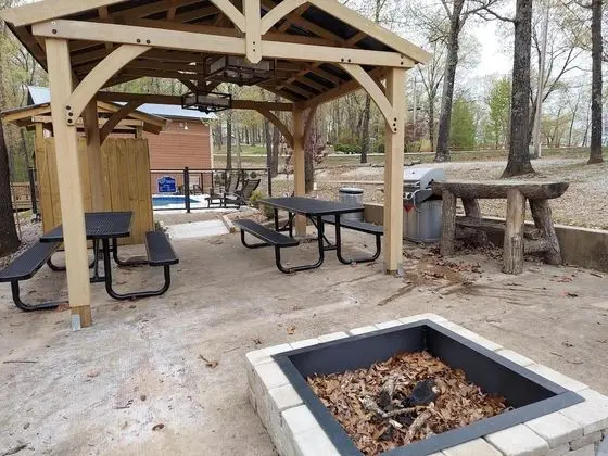 Karavan (Kennedy Kamp @ Branson View Campgroun)