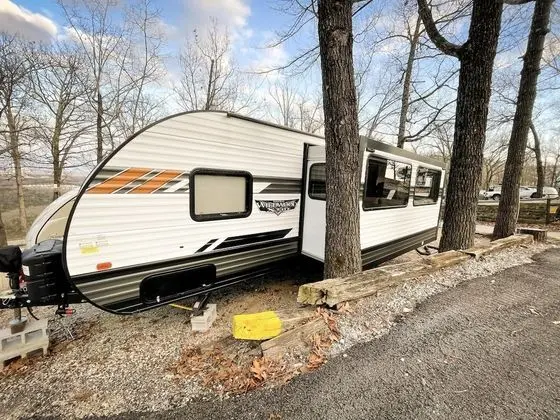 Karavan (Kennedy Kamp @ Branson View Campgroun)