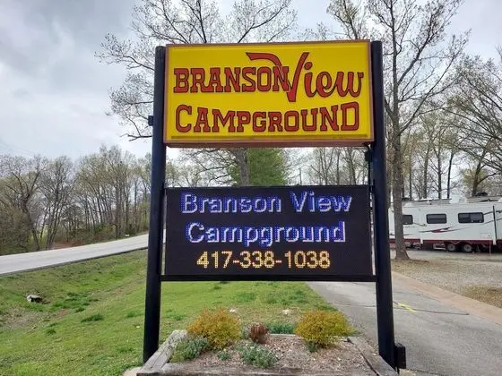 Karavan (Kennedy Kamp @ Branson View Campgroun)